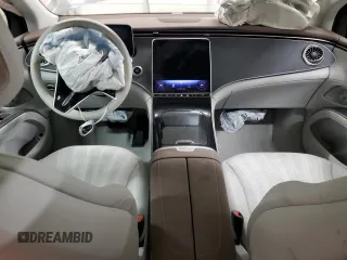 2023 Mercedes-Benz EQS 450 z VIN 4JGDM2EB2PA023209, wystawiony jako Copart lot #53332335 z przebiegiem Nie podano mil oraz Szkody całkowita. Historia ofert i sprzedaży dostępna na DreamBid. Obrazek 8.