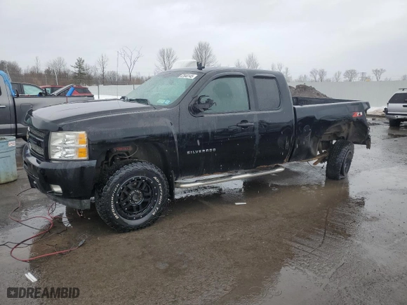 2010 Chevrolet Silverado 1500 LT with VIN 1GCSKSE34AZ298230, listed as a Copart auction lot 47640145 with 190,583 mi miles and Salvage Title. Bid and sale history available at carsss.com. Image 1.