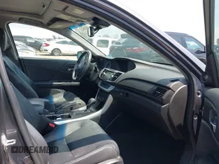 2013 Honda Accord EX-L with VIN 1HGCR2F88DA111442, listed as a IAAI auction lot 42138923 with 112,097 mi miles and . Bid and sale history available at DreamBid. Image 5.