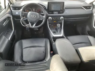 2019 Toyota RAV4 XLE Premium with VIN 2T3A1RFV6KW045015, listed as a Copart auction lot 87649145 with 48,311 mi miles and Salvage Title. Bid and sale history available at carsss.com. Image 8.