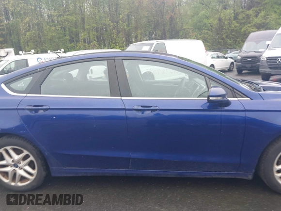 2016 Ford Fusion SE with VIN 3FA6P0H70GR233934, listed as a IAAI auction lot 42189095 with 145,051 mi miles. Bid and sale history available at carsss.com. Image 13.