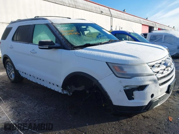 2018 Ford Explorer XLT with VIN 1FM5K8D84JGC15187, listed as a IAAI auction lot 41500359 with 100,936 mi miles and . Bid and sale history available at carsss.com. Image 1.