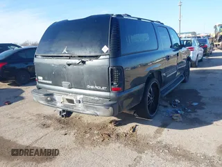 2004 Chevrolet Suburban LS with VIN 3GNEC16Z94G255974, listed as a IAAI auction lot 41439287 with 1 mi miles. Bid and sale history available at carsss.com. Image 4.