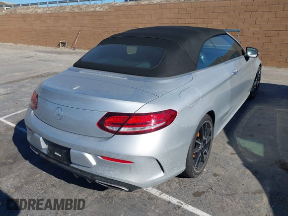 2019 Mercedes-Benz C 300 with VIN WDDWK8DB6KF856343, listed as a IAAI auction lot 41442466 with 20,520 mi miles and . Bid and sale history available at carsss.com. Image 4.