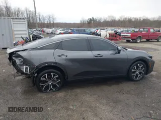 2023 Toyota Crown XLE с VIN JTDAAAAF8P3010262, выставлен на аукционе IAAI как лот 41485203 с пробегом 6 061 миль миль и . История ставок и продаж доступна на DreamBid. Изображение 14.
