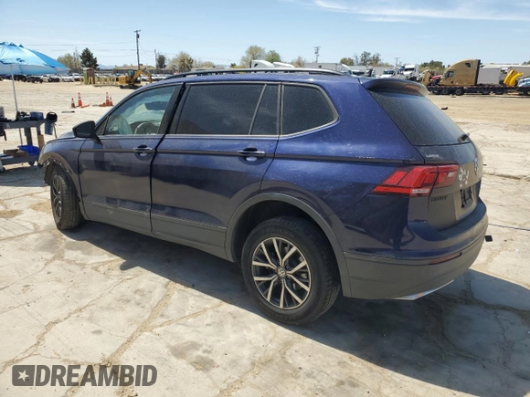2021 Volkswagen Tiguan S с VIN 3VV1B7AX8MM057067, выставлен на аукционе Copart как лот 52203655 с пробегом Не указан миль и Списание • Salvage title. История ставок и продаж доступна на DreamBid. Изображение 2.