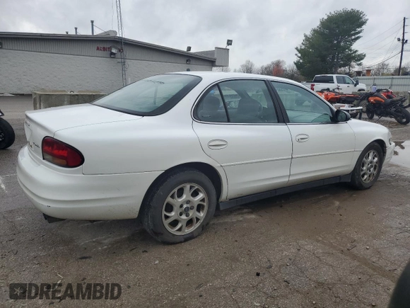 2000 Oldsmobile Intrigue GX z VIN 1G3WH52H8YF257547, wystawiony jako Copart lot #79727714 z przebiegiem 132 156 mil mil oraz Szkody całkowita. Historia ofert i sprzedaży dostępna na DreamBid. Obrazek 3.