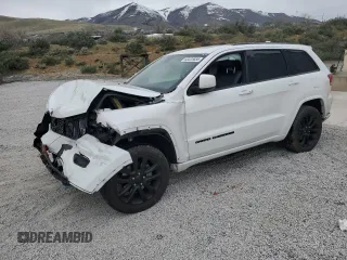 2020 Jeep Grand Cherokee Altitude z VIN 1C4RJFAG4LC427123, wystawiony jako Copart lot #53325685 z przebiegiem 44 700 mil mil oraz Szkody całkowita. Historia ofert i sprzedaży dostępna na DreamBid. Obrazek 1.