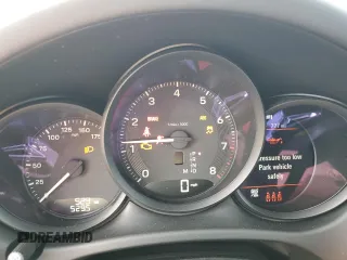 2025 Porsche Macan z VIN WP1AA2A50SLB05161, wystawiony jako Copart lot #88736785 z przebiegiem 529 mil mil oraz Szkoda całkowita • Salvage title. Historia ofert i sprzedaży dostępna na DreamBid. Obrazek 9.