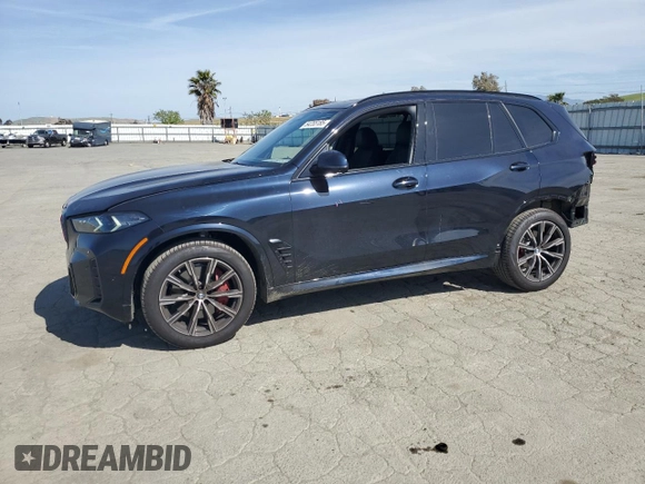 2025 BMW X5 xDrive40i z VIN 5UX23EU09S9Y91362, wystawiony jako Copart lot #54255185 z przebiegiem 2 259 mil mil oraz Szkoda całkowita • Salvage title. Historia ofert i sprzedaży dostępna na DreamBid. Obrazek 1.