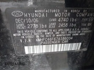 2007 Hyundai Azera SE with VIN KMHFC46F67A186034, listed as a IAAI auction lot 39181735 with 128,930 mi miles. Bid and sale history available at carsss.com. Image 9.