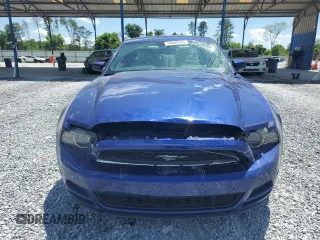 2014 Ford Mustang V6 z VIN 1ZVBP8AM9E5318520, wystawiony jako Copart lot #58080755 z przebiegiem 67 778 mil mil oraz Szkoda całkowita • Salvage title. Historia ofert i sprzedaży dostępna na DreamBid. Obrazek 5.
