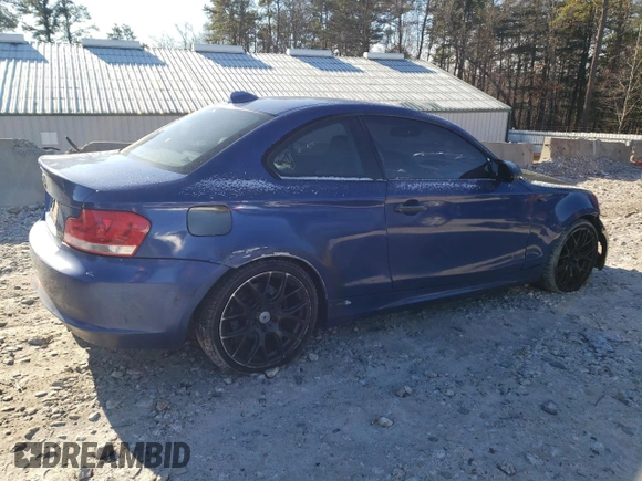 2009 BMW 1 Series 128i with VIN WBAUP73569VK76323, listed as a Copart auction lot 83401024 with 85,633 mi miles and Clean Title. Bid and sale history available at carsss.com. Image 3.