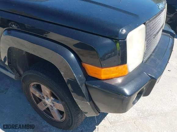 2006 Jeep Commander with VIN 1J8HG48K56C271325, listed as a IAAI auction lot 41746938 with NaN miles. Bid and sale history available at carsss.com. Image 13.