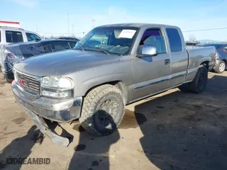 2000 GMC New Sierra 1500 SLE with VIN 2GTEC19T6Y1235115, listed as a IAAI auction lot 41503849 with NaN miles. Bid and sale history available at carsss.com. Image 17.