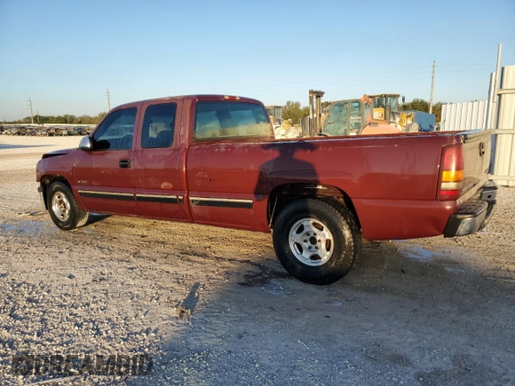 2001 Chevrolet Silverado 1500 LS with VIN 1GCEC19VX1E284081, listed as a Copart auction lot 85853514 with 210,136 mi miles and Salvage Title. Bid and sale history available at DreamBid. Image 2.