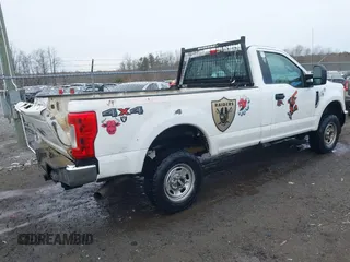2017 Ford Super Duty F-250 SRW XLT with VIN 1FTBF2B60HEC06678, listed as a IAAI auction lot 41739060 with 175,028 mi miles. Bid and sale history available at carsss.com. Image 4.