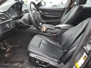 2013 BMW 3 Series 320i xDrive с VIN WBA3C3C53DF981650, выставлен на аукционе Copart как лот 58251005 с пробегом 178 714 миль миль и Списание • Salvage title. История ставок и продаж доступна на DreamBid. Изображение 7.