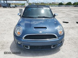 2011 MINI Convertible S with VIN WMWZP3C50BTX83220, listed as a Copart auction lot 61590205 with 80,979 mi miles and Salvage title. Bid and sale history available at DreamBid. Image 5.