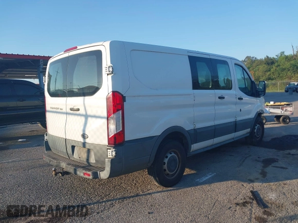 2015 Ford Transit Cargo with VIN 1FTNE1ZM7FKA13506, listed as a IAAI auction lot 40449761 with 92,881 mi miles and . Bid and sale history available at carsss.com. Image 4.