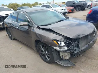 2014 Nissan Maxima S with VIN 1N4AA5AP0EC431251, listed as a IAAI auction lot 42120884 with 163,628 mi miles and . Bid and sale history available at DreamBid. Image 1.