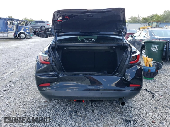 2016 Scion iA z VIN 3MYDLBZV8GY129477, wystawiony jako Copart lot #65612833 z przebiegiem 72 741 mil mil oraz . Historia ofert i sprzedaży dostępna na DreamBid. Obrazek 6.