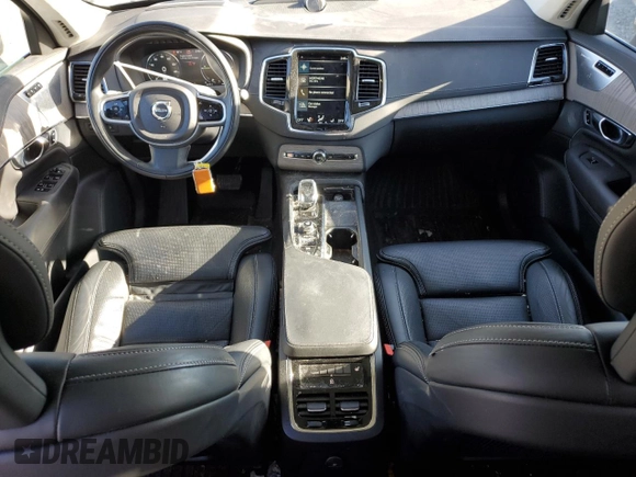 2021 Volvo XC90 Inscription Expression with VIN YV4BR0CL6M1721716, listed as a Copart auction lot 43030384 with 122,679 mi miles. Bid and sale history available at carsss.com. Image 8.