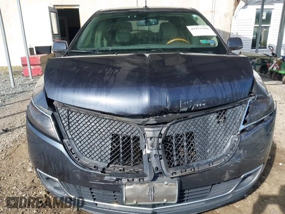 2014 Lincoln MKX with VIN 2LMDJ8JK9EBL16189, listed as a IAAI auction lot 42152268 with 215,862 mi miles and . Bid and sale history available at DreamBid. Image 13.