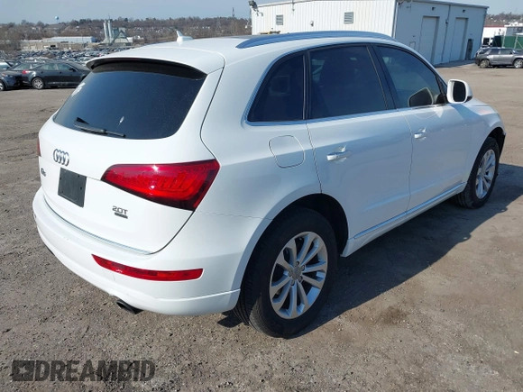 2016 Audi Q5 Premium with VIN WA1C2AFP1GA124679, listed as a IAAI auction lot 41775443 with 88,546 mi miles and . Bid and sale history available at DreamBid. Image 4.
