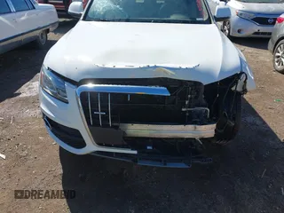 2012 Audi Q5 3.2L Premium Plus with VIN WA1DKAFP0CA012776, listed as a IAAI auction lot 41659580 with 273,447 mi miles. Bid and sale history available at carsss.com. Image 6.