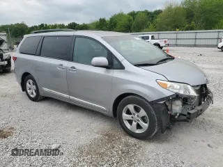 2016 Toyota Sienna LE AAS with VIN 5TDKK3DC2GS727947, listed as a Copart auction lot 53683195 with 62,689 mi miles and Clean Title. Bid and sale history available at carsss.com. Image 4.