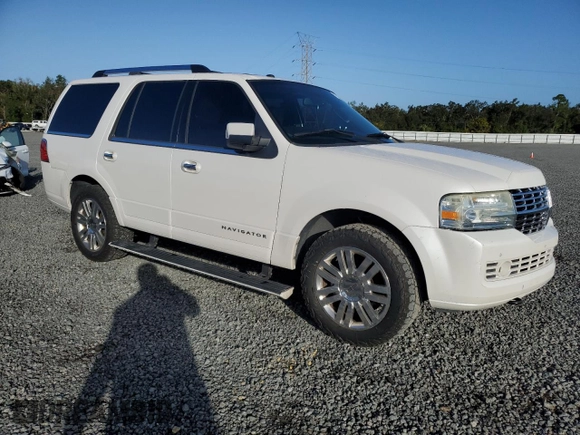 2011 Lincoln Navigator z VIN 5LMJJ2H52BEJ01696, wystawiony jako Copart lot #78605964 z przebiegiem 191 385 mil mil oraz Szkoda całkowita • Salvage title. Historia ofert i sprzedaży dostępna na DreamBid. Obrazek 4.