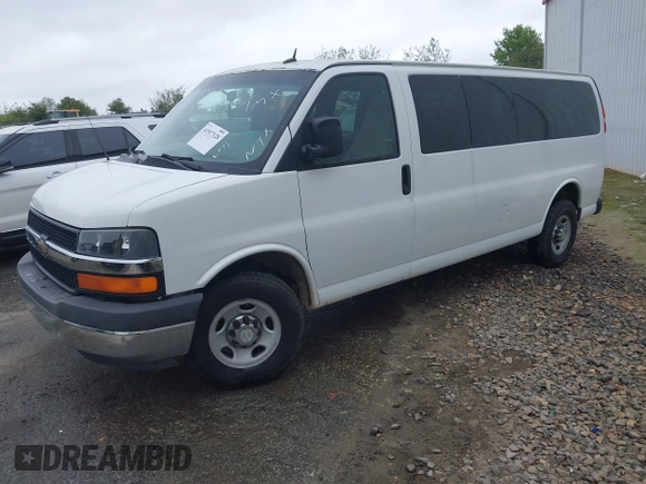 2015 Chevrolet Express Passenger LT with VIN 1GAZG1FG5F1205323, listed as a IAAI auction lot 41917128 with 194,773 mi miles and . Bid and sale history available at DreamBid. Image 17.