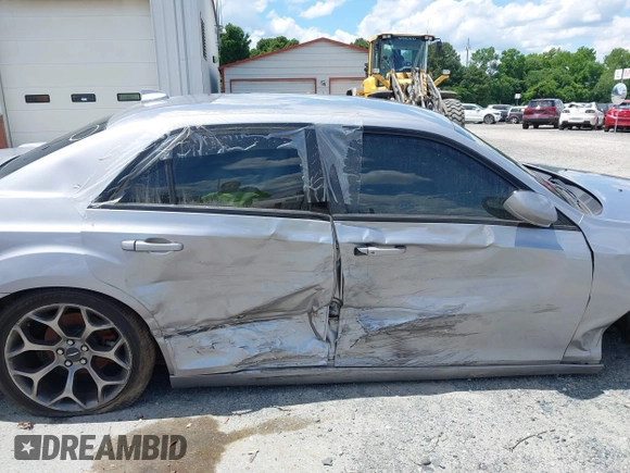 2017 Chrysler 300 S with VIN 2C3CCABG7HH565023, listed as a IAAI auction lot 39907315 with 212,572 mi miles and . Bid and sale history available at DreamBid. Image 13.