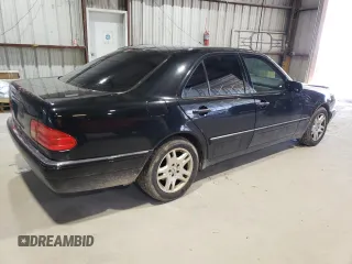 1998 Mercedes-Benz E-Class with VIN WDBJF65FXWA648112, listed as a Copart auction lot 47074665 with 0 mi miles and Salvage Title. Bid and sale history available at carsss.com. Image 3.
