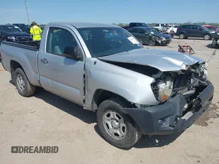 2013 Toyota Tacoma z VIN 5TFNX4CN2DX017850, wystawiony jako IAAI lot #41911612 z przebiegiem 90 295 mil mil oraz . Historia ofert i sprzedaży dostępna na DreamBid. Obrazek 1.