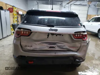 2020 Jeep Compass Trailhawk with VIN 3C4NJDDB4LT112426, listed as a Copart auction lot 56547345 with 40,827 mi miles and Salvage title. Bid and sale history available at DreamBid. Image 6.
