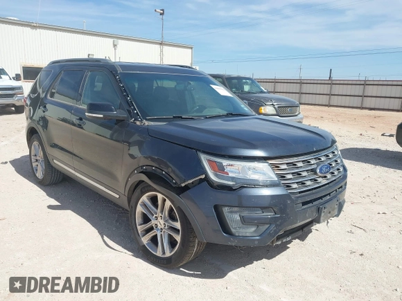 2017 Ford Explorer XLT with VIN 1FM5K7D8XHGA75280, listed as a IAAI auction lot 41805962 with 114,633 mi miles and . Bid and sale history available at carsss.com. Image 1.