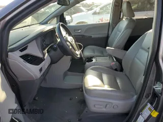 2020 Toyota Sienna XLE with VIN 5TDDZ3DC3LS237516, listed as a Copart auction lot 43732545 with 93,683 mi miles and Salvage title. Bid and sale history available at DreamBid. Image 7.