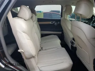 2024 Genesis GV80 z VIN KMUHCESC1RU150930, wystawiony jako Copart lot #57501135 z przebiegiem 22 320 mil mil oraz Szkoda całkowita • Salvage title. Historia ofert i sprzedaży dostępna na DreamBid. Obrazek 13.