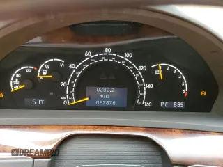 2006 Mercedes-Benz S 500 z VIN WDBNG75JX6A481081, wystawiony jako Copart lot #88057695 z przebiegiem 87 876 mil mil oraz Tytuł czysty. Historia ofert i sprzedaży dostępna na DreamBid. Obrazek 9.