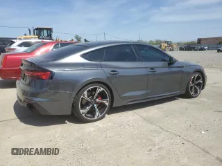 2023 Audi RS 5 Sportback z VIN WUAAWCF55PA902979, wystawiony jako Copart lot #54194715 z przebiegiem 9 576 mil mil oraz Szkoda całkowita • Salvage title. Historia ofert i sprzedaży dostępna na DreamBid. Obrazek 3.