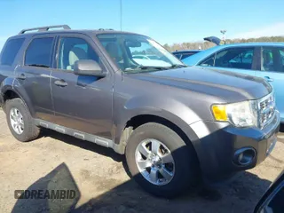 2012 Ford Escape XLT with VIN 1FMCU0D75CKB48724, listed as a IAAI auction lot 41695371 with 69,773 mi miles. Bid and sale history available at carsss.com. Image 1.