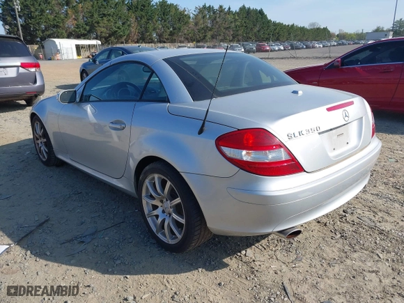 2007 Mercedes-Benz SLK-Class 3.5L with VIN WDBWK56FX7F142388, listed as a IAAI auction lot 42076577 with 77,856 mi miles. Bid and sale history available at carsss.com. Image 3.