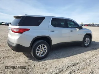 2021 Chevrolet Traverse LS z VIN 1GNERFKW9MJ226920, wystawiony jako Copart lot #53464255 z przebiegiem 75 609 mil mil oraz Szkoda całkowita • Salvage title. Historia ofert i sprzedaży dostępna na DreamBid. Obrazek 3.