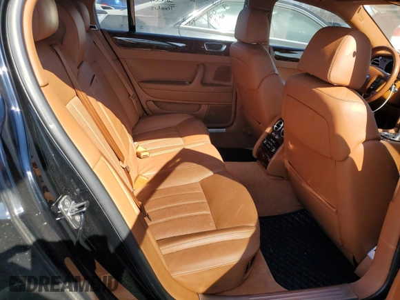 2006 Bentley Flying Spur z VIN SCBBR53W96C032273, wystawiony jako Copart lot #46582715 z przebiegiem Nie podano mil oraz Szkody całkowita. Historia ofert i sprzedaży dostępna na DreamBid. Obrazek 10.