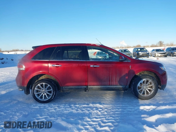 2013 Lincoln MKX z VIN 2LMDJ8JK3DBL40826, wystawiony jako IAAI lot #41522140 z przebiegiem 125 237 mil mil oraz . Historia ofert i sprzedaży dostępna na DreamBid. Obrazek 13.