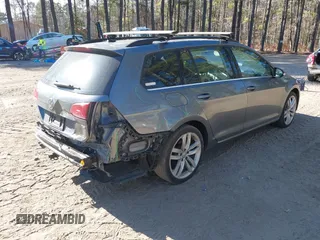 2017 Volkswagen Golf S z VIN 3VWC17AU6HM501548, wystawiony jako IAAI lot #41724754 z przebiegiem 179 895 mil mil oraz . Historia ofert i sprzedaży dostępna na DreamBid. Obrazek 4.