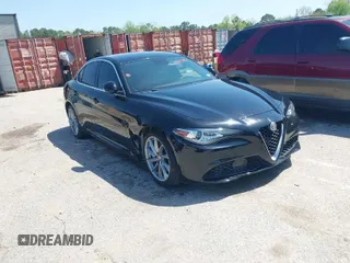 2019 Alfa Romeo Giulia z VIN ZARFAMAN0K7598745, wystawiony jako IAAI lot #41872396 z przebiegiem 59 755 mil mil oraz . Historia ofert i sprzedaży dostępna na DreamBid. Obrazek 1.