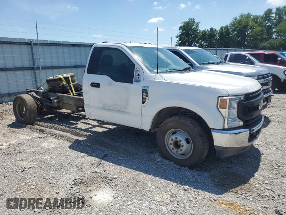 2021 Ford F-350 z VIN 1FDRF3G68MED59862, wystawiony jako Copart lot #61839205 z przebiegiem 55 276 mil mil oraz Szkoda całkowita • Salvage title. Historia ofert i sprzedaży dostępna na DreamBid. Obrazek 4.